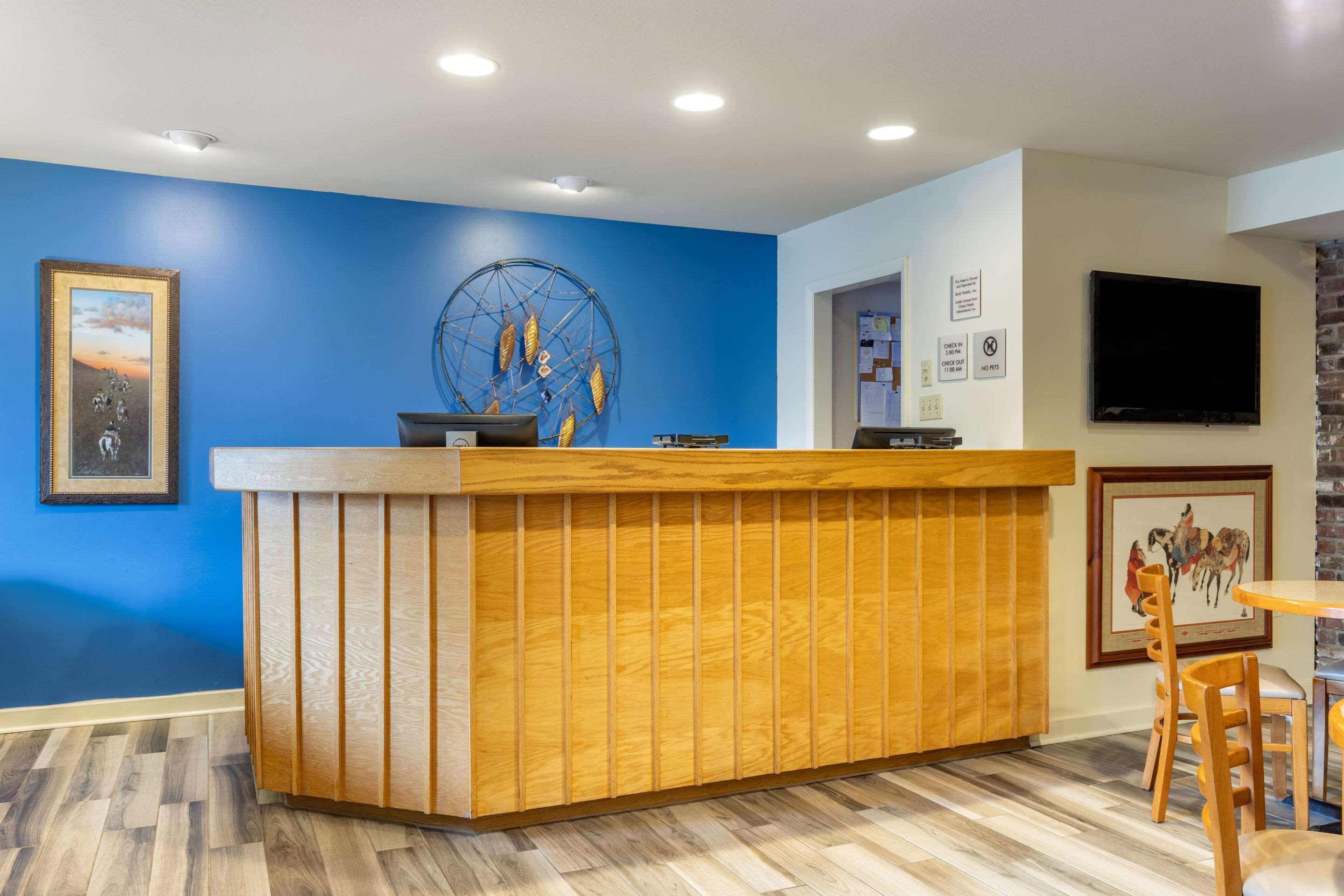 Econo Lodge Cherokee Near River Park エクステリア 写真
