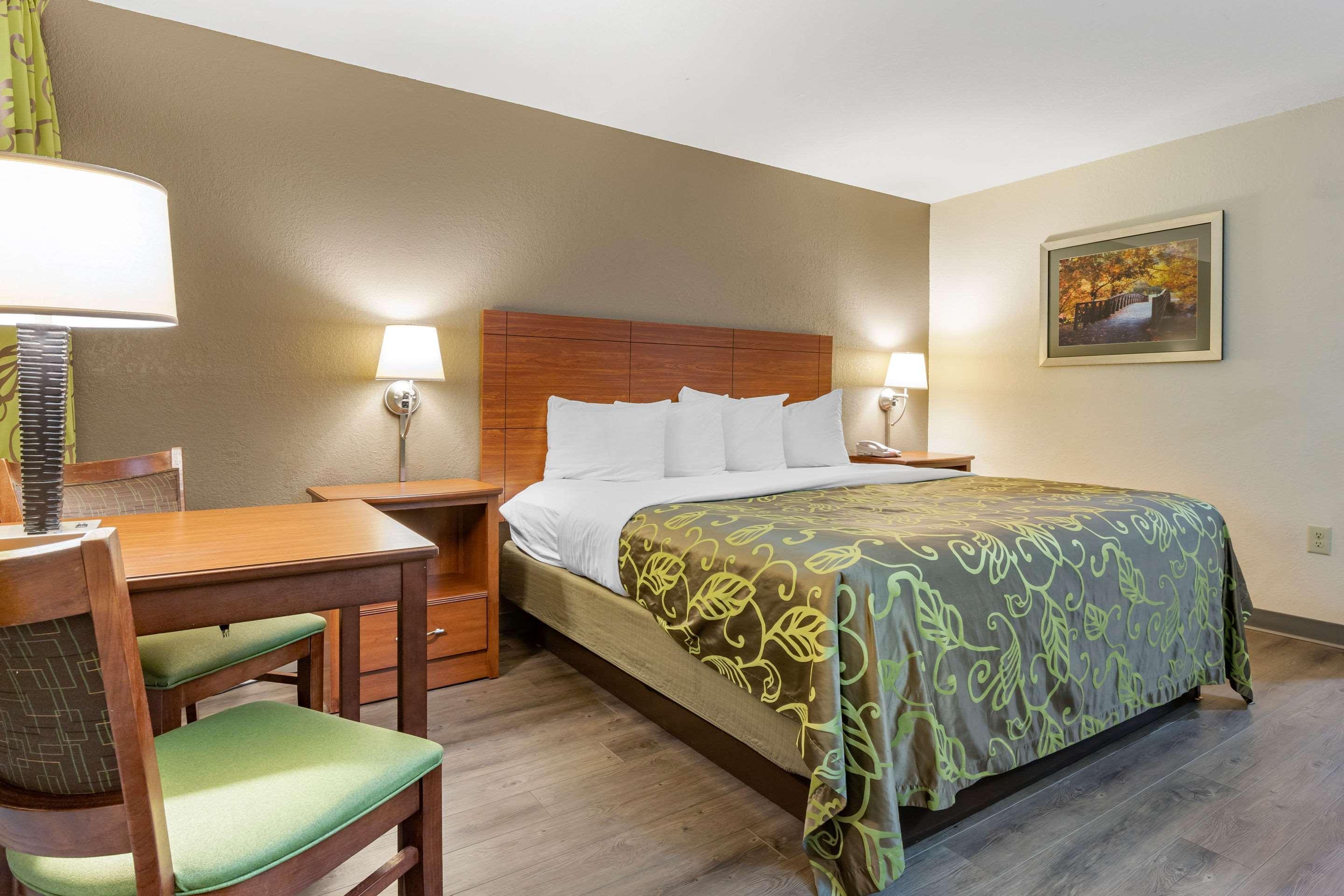 Econo Lodge Cherokee Near River Park エクステリア 写真