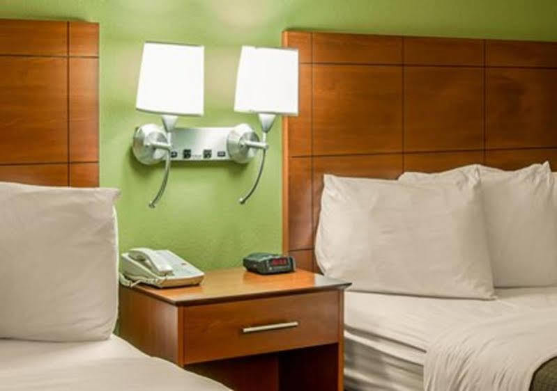 Econo Lodge Cherokee Near River Park エクステリア 写真