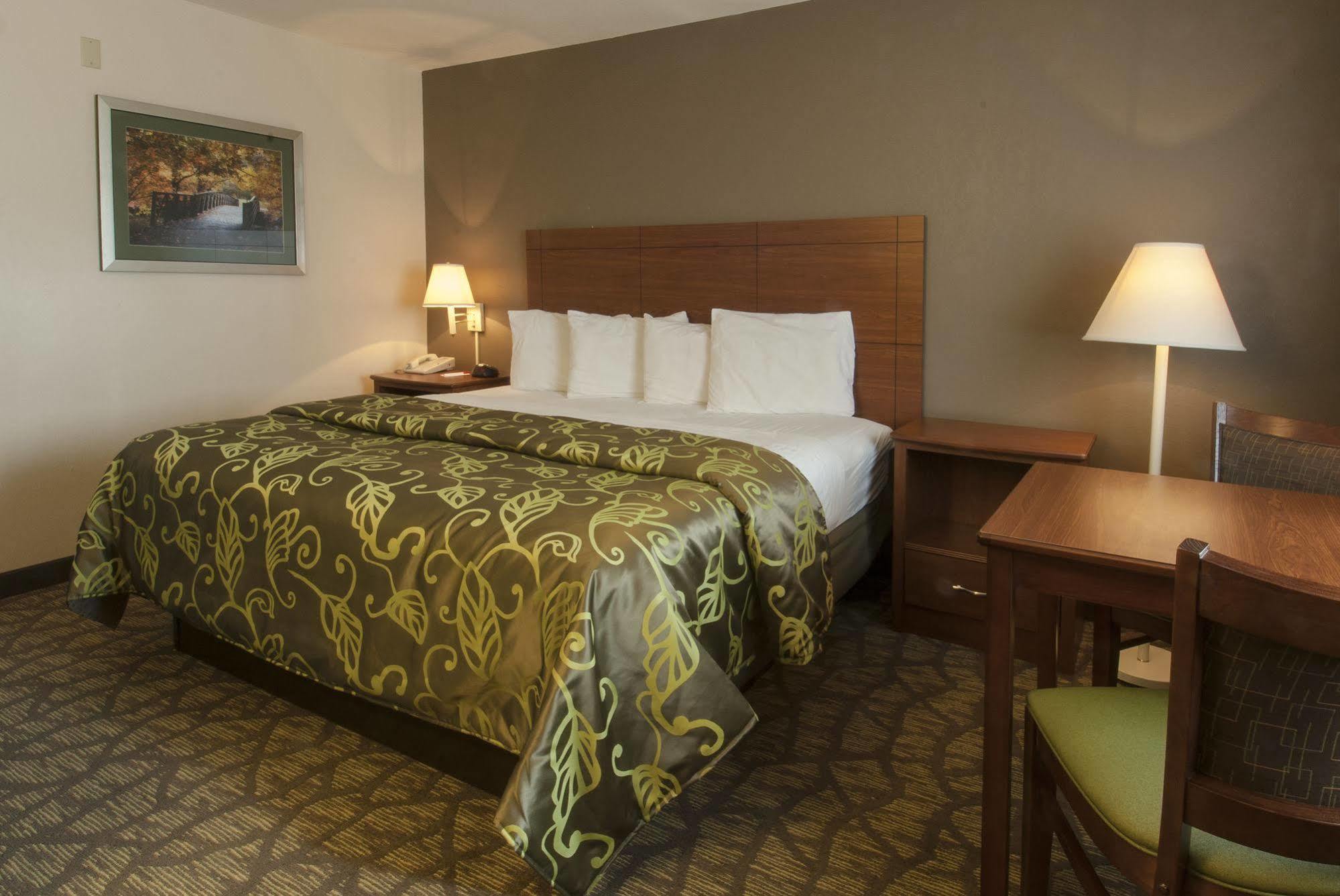 Econo Lodge Cherokee Near River Park エクステリア 写真